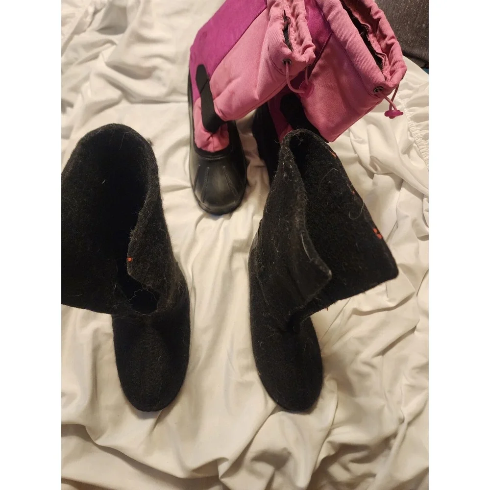 Girls Kamik Pink Snowmobile‎ Winter Snow Boots Youth size 4 Removable Liner